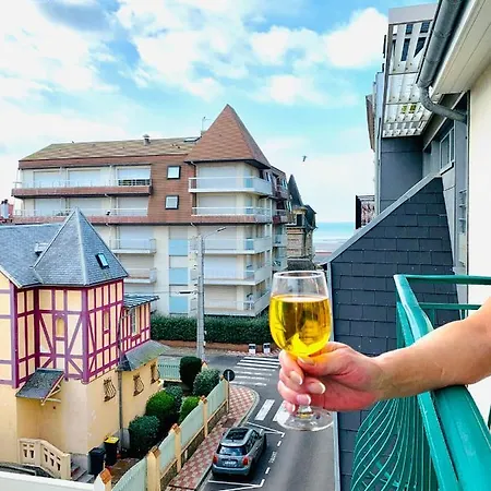 Gaspard & Margot Hotel 2*